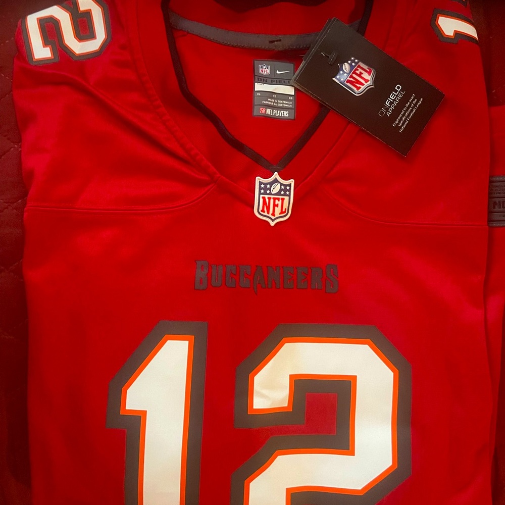 Womens  Nike Dri fit Tom Brady Bucs jersey
